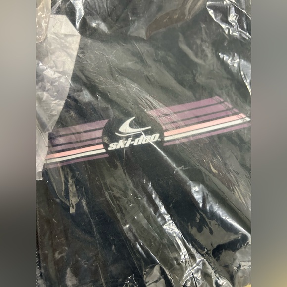 Ski-Doo NWT Ladies Premium Zip-up Hoodie - Picture 2 of 4